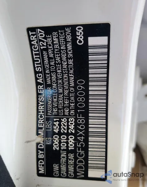 2008 Mercedes-Benz C 300 z USA, uszkodzony, nr VIN WDDGF54X68F108090